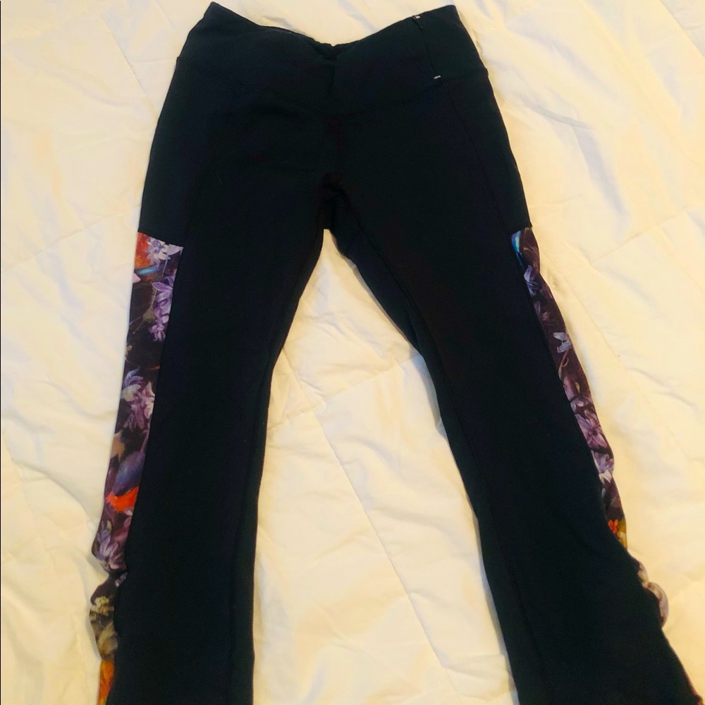 Calia by Carrie Underwood jog leggings